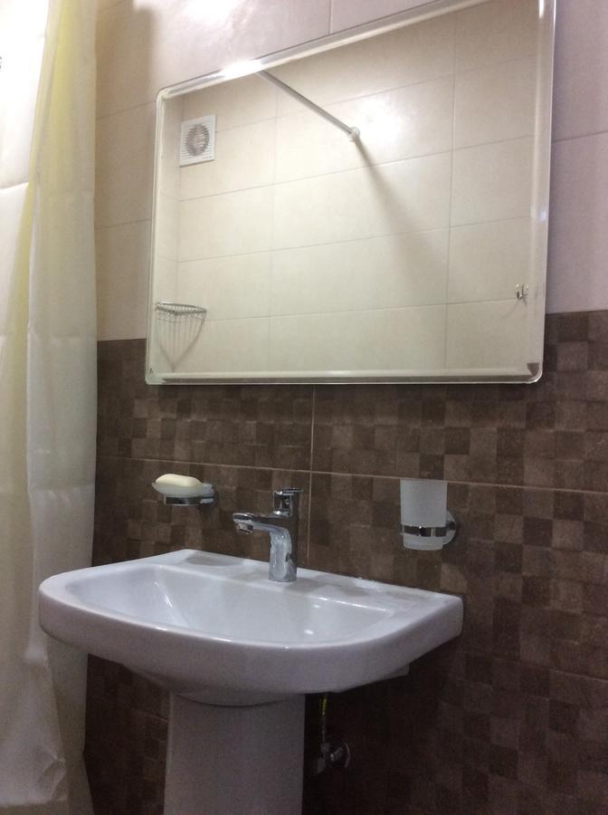 Apartment On Saryan 24 เยเรวาน ภายนอก รูปภาพ
