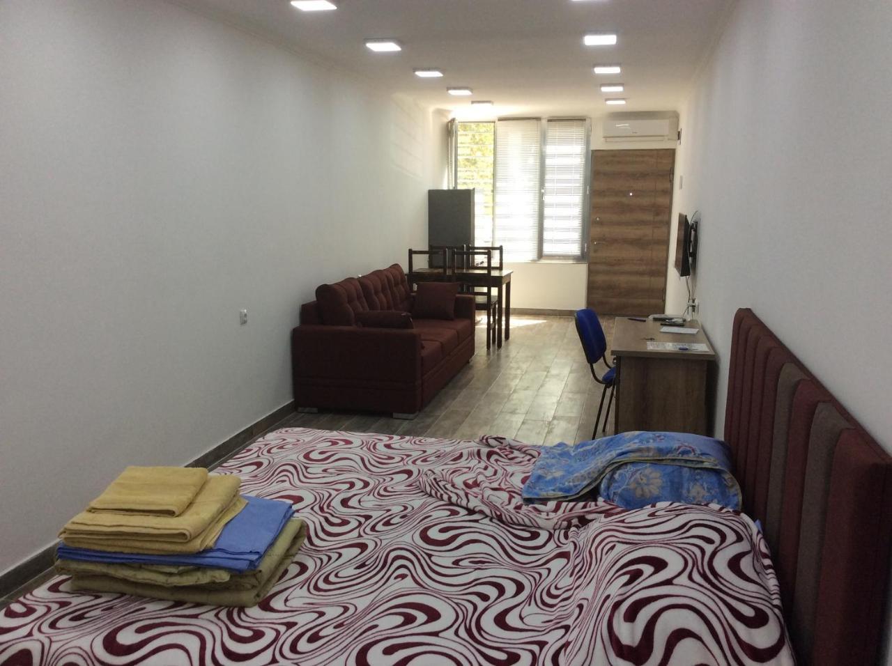 Apartment On Saryan 24 เยเรวาน ภายนอก รูปภาพ